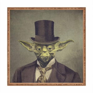 Drevený dekoratívny servírovací podnos Yoda