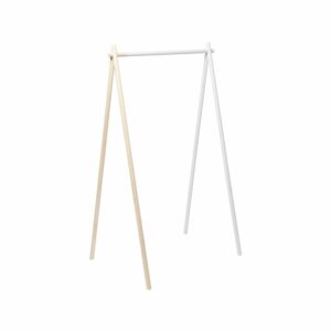 Stojan na oblečenie s bielym detailom Really Nice Things Minimal Really Nice Things